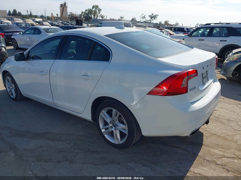 2014 Volvo S60 VIN YV1612FS0E2277443 IAAI salvage auction — NORMAL WEAR, Salvage Title, sold $400 on 2026-08-12 (photo 3)