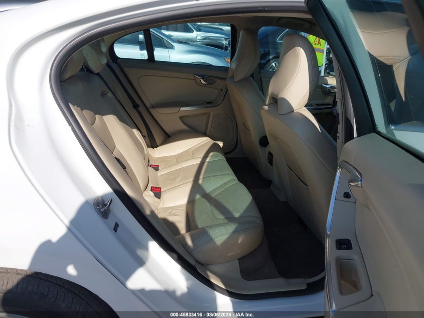 2014 Volvo S60 VIN YV1612FS0E2277443 IAAI salvage auction — NORMAL WEAR, Salvage Title, sold $400 on 2026-08-12 (photo 8)