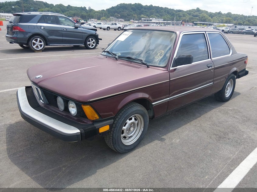 1983 BMW 3 series VIN WBAAG3303D9011800 IAAI salvage auction — UNKNOWN, Clear (Florida), sold $650 on 2026-08-18 (photo 2)