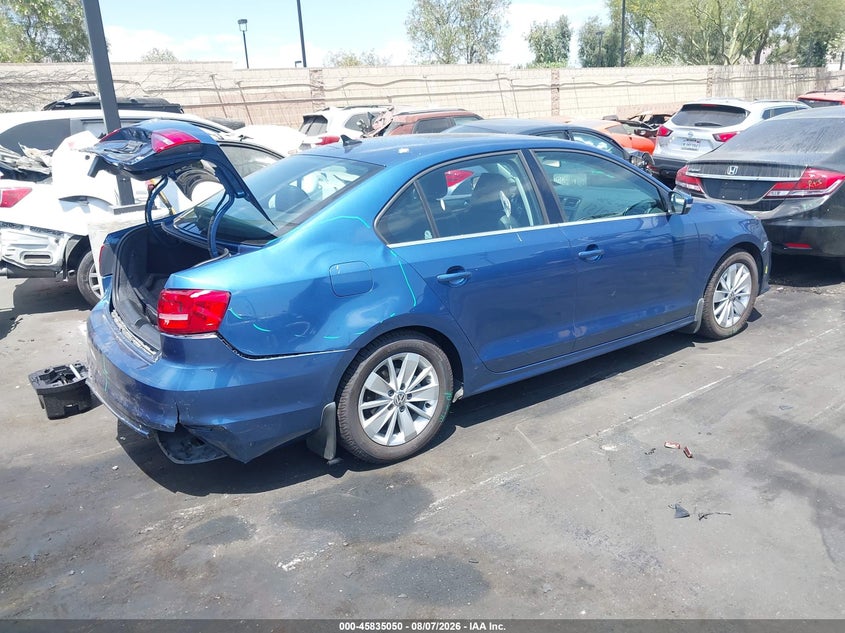 2015 Volkswagen Jetta VIN 3VW3A7AJ5FM425064 IAAI salvage auction — REAR END, Salvage Certificate (California), sold $1,200 on 2026-08-20 (photo 4)