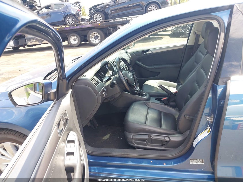 2015 Volkswagen Jetta VIN 3VW3A7AJ5FM425064 IAAI salvage auction — REAR END, Salvage Certificate (California), sold $1,200 on 2026-08-20 (photo 5)