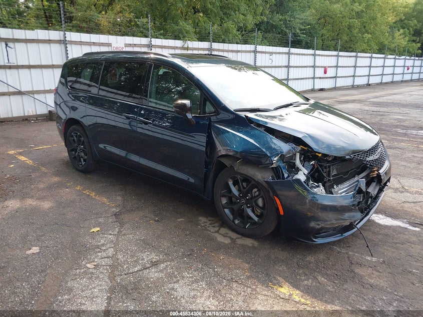 2025 Chrysler Pacifica VIN 2C4RC3GG4SR592336 — IAAI salvage auction photo