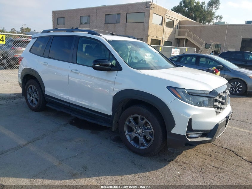 2024 Honda Passport VIN 5FNYF8H62RB005904 — IAAI salvage auction photo