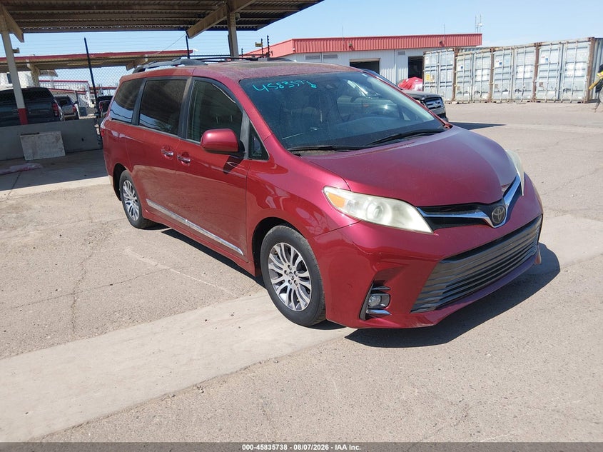 2018 Toyota Sienna VIN 5TDYZ3DC3JS917978 — IAAI salvage auction photo