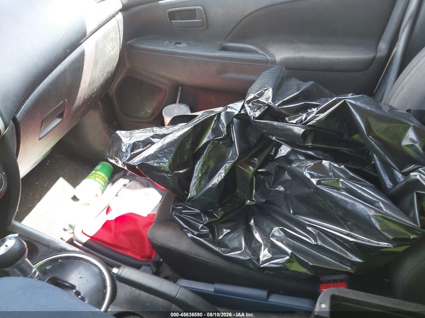 2014 Mitsubishi Outlander VIN 4A4AP3AU3EE032737 IAAI salvage auction — NORMAL WEAR, Repossession Paperwork (South Carolina), sold $450 on 2026-09-07 (photo 5)
