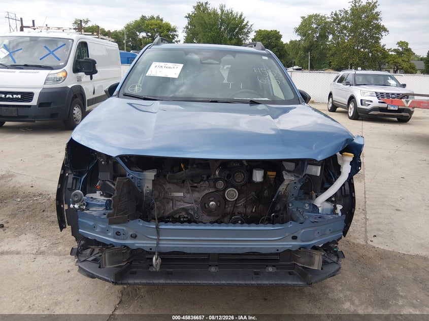 2025 Subaru Forester VIN JF2SLDDC7SH434093 IAAI salvage auction — FRONT END, Clear (Illinois), sold $8,100 on 2026-08-25 (photo 6)