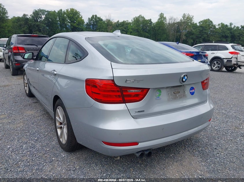 2015 BMW 3er VIN WBA3X5C53FD560851 IAAI salvage auction — NORMAL WEAR, Clear (Virginia), sold $350 on 2026-08-18 (photo 6)