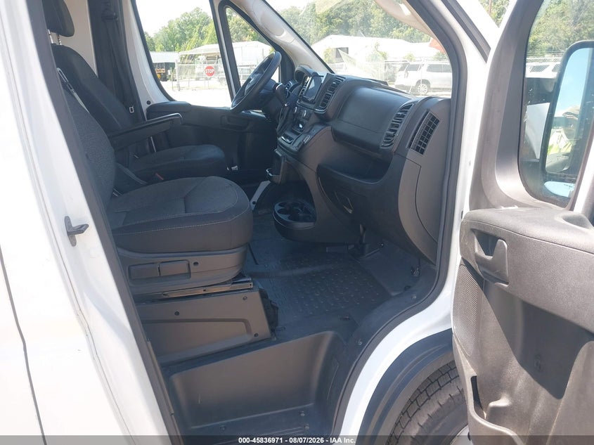 2023 Ram Promaster city VIN 3C6MRVJG9PE555733 IAAI salvage auction — FRONT & REAR, Salvage Title, sold $15,100 on 2026-08-21 (photo 5)