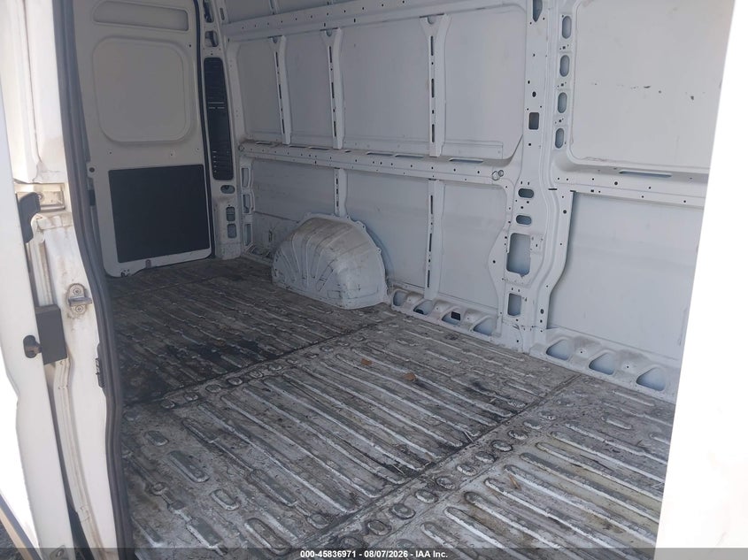 2023 Ram Promaster city VIN 3C6MRVJG9PE555733 IAAI salvage auction — FRONT & REAR, Salvage Title, sold $15,100 on 2026-08-21 (photo 8)