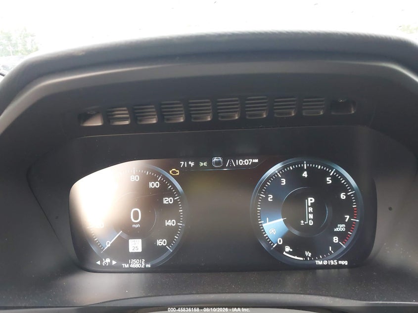 2017 Volvo Xc90 VIN YV4A22PK7H1117434 IAAI salvage auction — NORMAL WEAR, Original (Ohio), sold $4,425 on 2026-08-18 (photo 7)