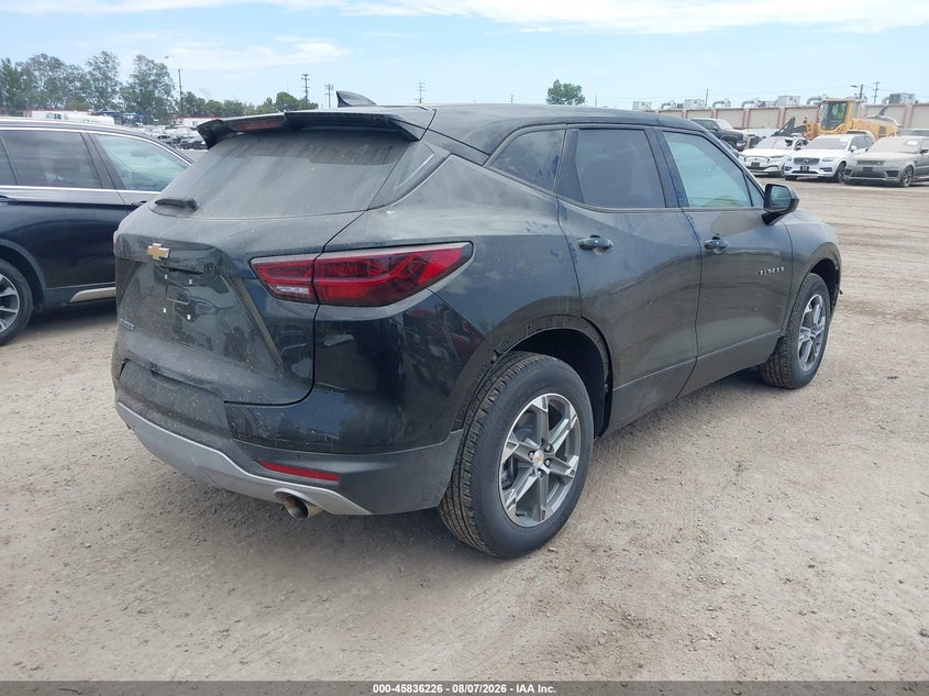 2026 Chevrolet Blazer VIN 3GNKBCR42TS155504 IAAI salvage auction — LEFT SIDE, Salvage Title, sold $2,550 on 2026-09-09 (photo 4)