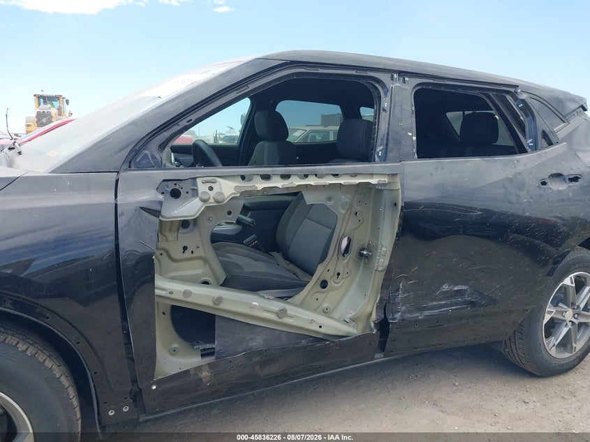 2026 Chevrolet Blazer VIN 3GNKBCR42TS155504 IAAI salvage auction — LEFT SIDE, Salvage Title, sold $2,550 on 2026-09-09 (photo 6)