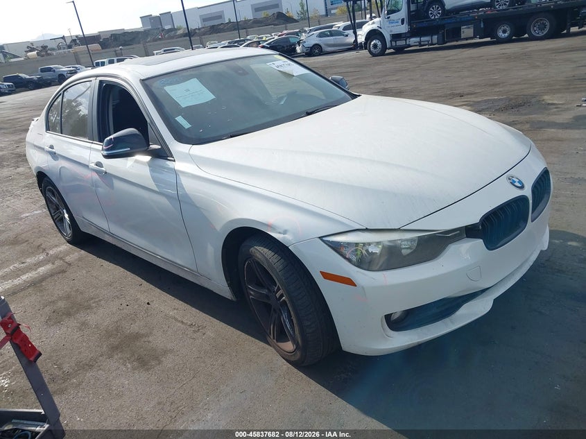 2014 BMW 3er VIN WBA3B5C56EP540296 IAAI salvage auction — REAR END, Salvage Certificate (California), sold $1,700 on 2026-08-21 (photo 1)