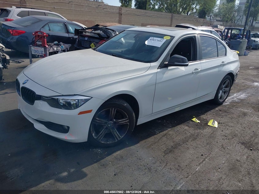 2014 BMW 3er VIN WBA3B5C56EP540296 IAAI salvage auction — REAR END, Salvage Certificate (California), sold $1,700 on 2026-08-21 (photo 2)