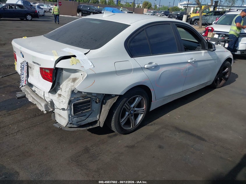 2014 BMW 3er VIN WBA3B5C56EP540296 IAAI salvage auction — REAR END, Salvage Certificate (California), sold $1,700 on 2026-08-21 (photo 4)