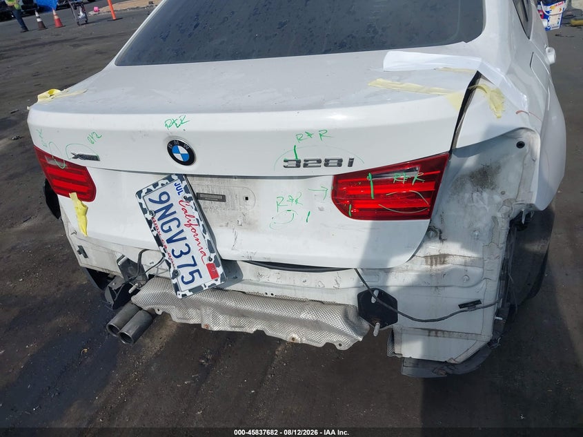 2014 BMW 3er VIN WBA3B5C56EP540296 IAAI salvage auction — REAR END, Salvage Certificate (California), sold $1,700 on 2026-08-21 (photo 6)