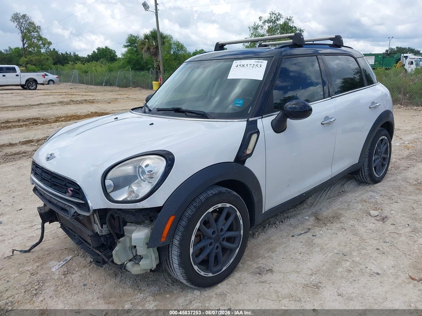 2015 Mini Countryman VIN WMWZC3C54FWP53119 IAAI salvage auction — NORMAL WEAR, Clear (Florida), sold $1,650 on 2026-08-18 (photo 2)