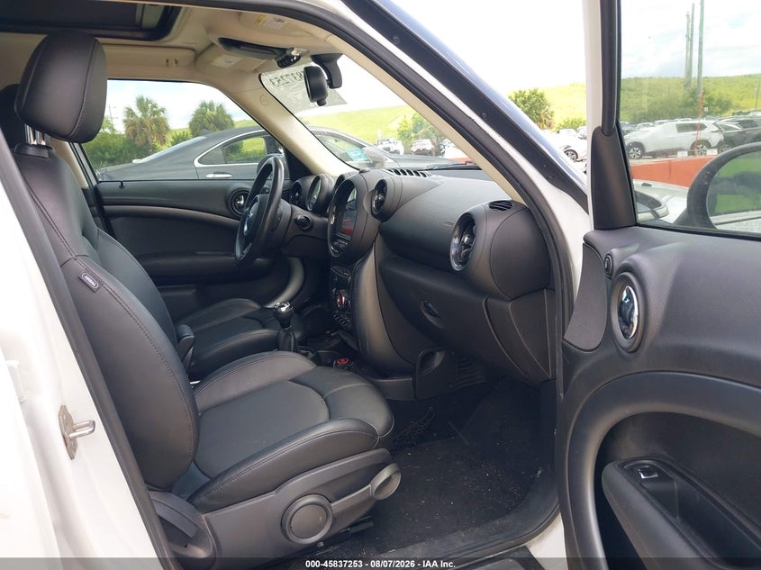 2015 Mini Countryman VIN WMWZC3C54FWP53119 IAAI salvage auction — NORMAL WEAR, Clear (Florida), sold $1,650 on 2026-08-18 (photo 5)