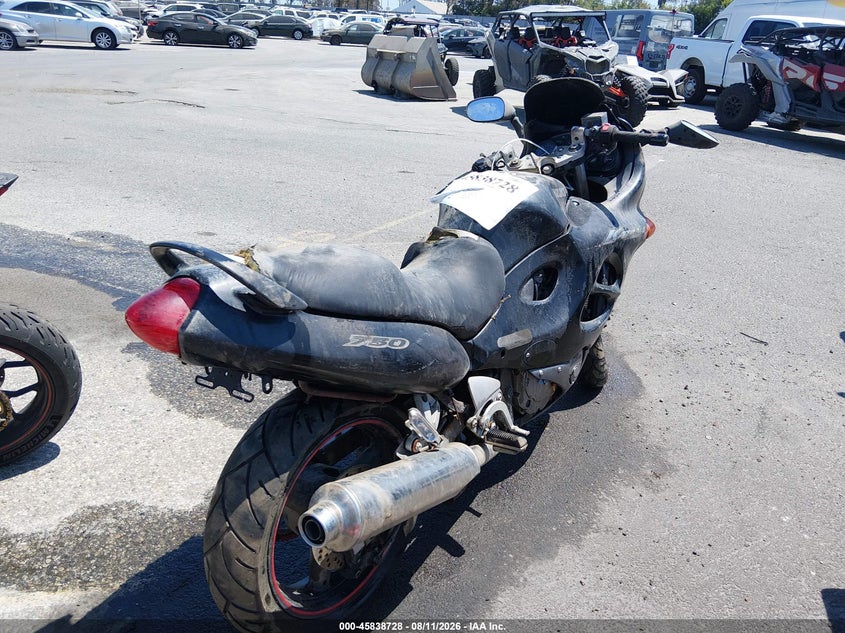 2001 Suzuki Gsx VIN JS1GR7GA712100575 IAAI salvage auction — NORMAL WEAR, Clear - Dealer Only (California), sold $25 on 2026-09-10 (photo 4)