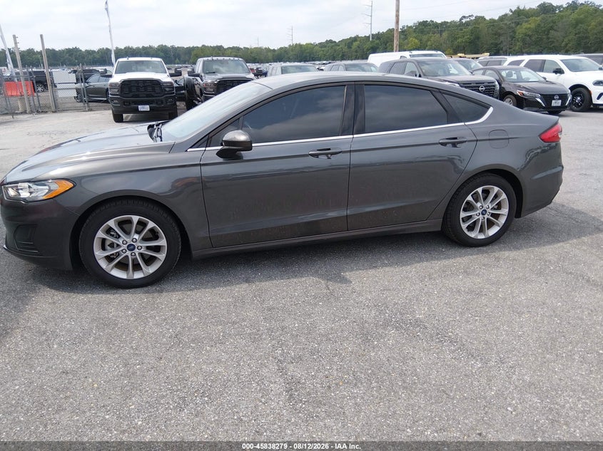 2020 Ford Fusion VIN 3FA6P0LU2LR196909 IAAI salvage auction — NORMAL WEAR, SF97 (Maryland), sold $10,250 on 2026-09-08 (photo 6)