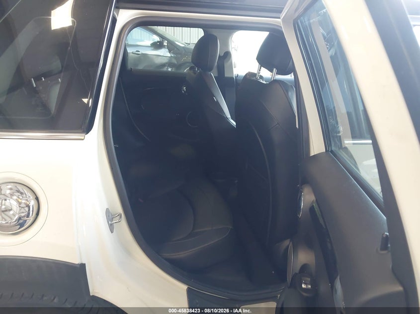 2015 Mini Hard top VIN WMWXU3C5XF2B66146 IAAI salvage auction — FRONT END, Wait Title, sold $3,100 on 2026-09-17 (photo 8)
