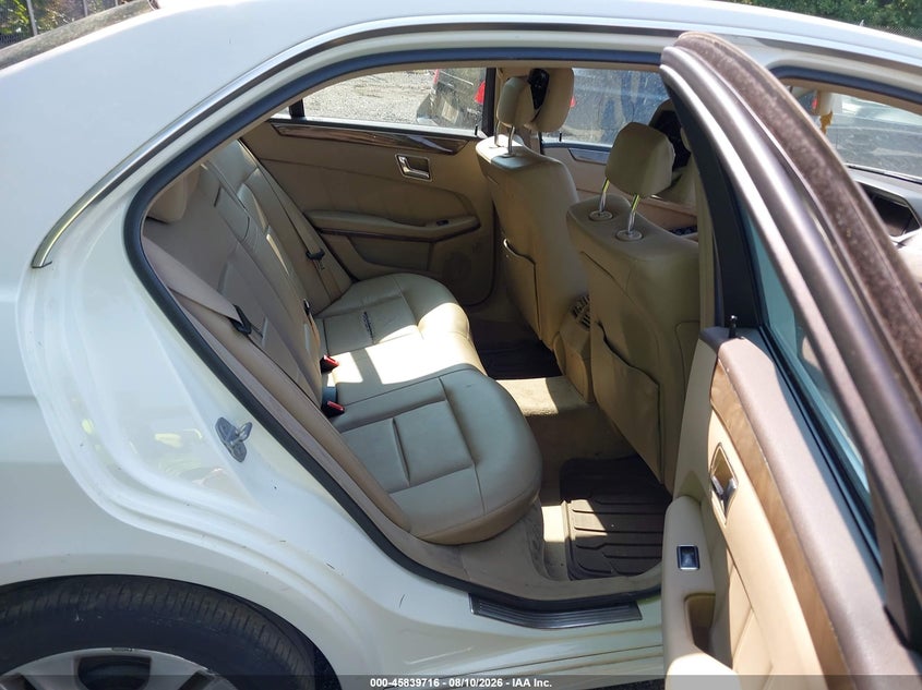 2011 Mercedes-benz E-class VIN WDDHF8HB5BA389999 IAAI salvage auction — UNKNOWN, Clear (Maryland), sold $1,000 on 2026-08-12 (photo 8)