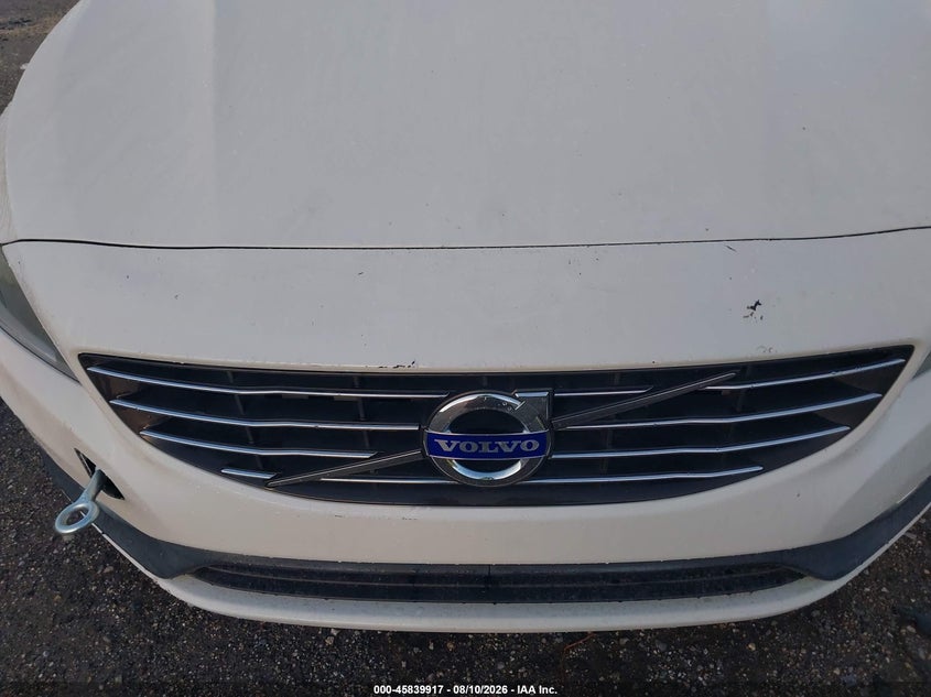 2015 Volvo V60 VIN YV140MEB5F1213574 IAAI salvage auction — NORMAL WEAR, Clear (Florida), sold $650 on 2026-08-18 (photo 6)