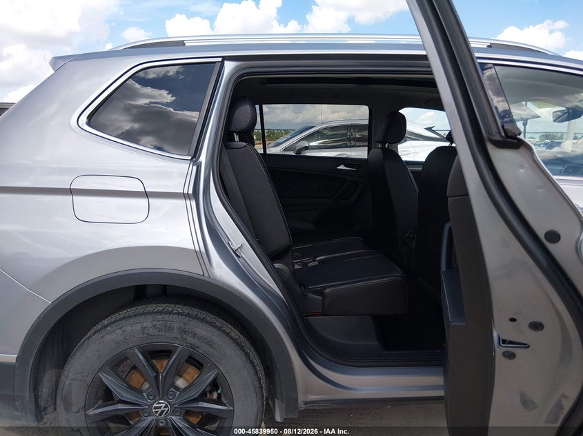 2024 Volkswagen Tiguan VIN 3VVNB7AX4RM065093 IAAI salvage auction — THEFT, Salvage (Texas), sold $9,900 on 2026-08-27 (photo 8)