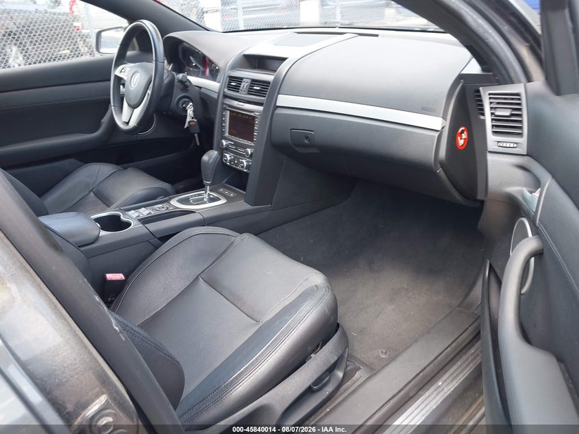 2009 Pontiac G8 VIN 6G2ER57739L156077 IAAI salvage auction — NORMAL WEAR, Clear (Connecticut), sold $5,000 on 2026-09-02 (photo 5)