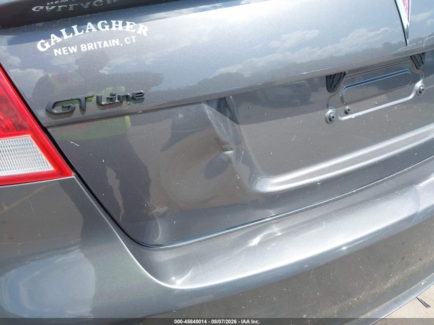 2009 Pontiac G8 VIN 6G2ER57739L156077 IAAI salvage auction — NORMAL WEAR, Clear (Connecticut), sold $5,000 on 2026-09-02 (photo 6)