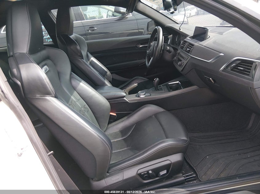 2018 BMW M2 VIN WBS1J5C55JVD36085 IAAI salvage auction — SIDE, Wait Title, sold $20,000 on 2026-08-22 (photo 5)