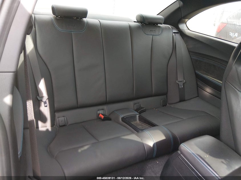 2018 BMW M2 VIN WBS1J5C55JVD36085 IAAI salvage auction — SIDE, Wait Title, sold $20,000 on 2026-08-22 (photo 8)