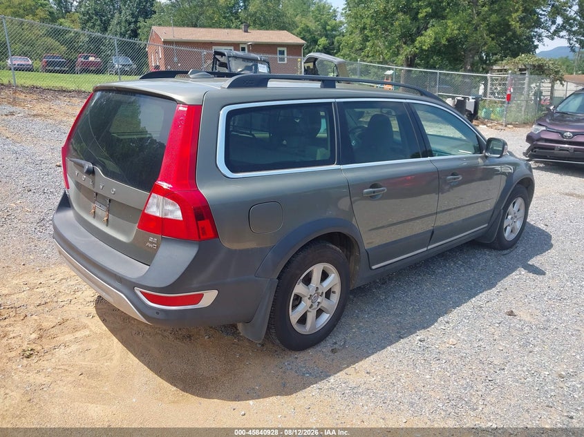 2010 Volvo Xc70 VIN YV4960BZ9A1085219 IAAI salvage auction — NORMAL WEAR, Clear (Virginia), sold $475 on 2026-08-18 (photo 4)