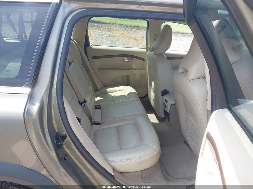 2010 Volvo Xc70 VIN YV4960BZ9A1085219 IAAI salvage auction — NORMAL WEAR, Clear (Virginia), sold $475 on 2026-08-18 (photo 8)