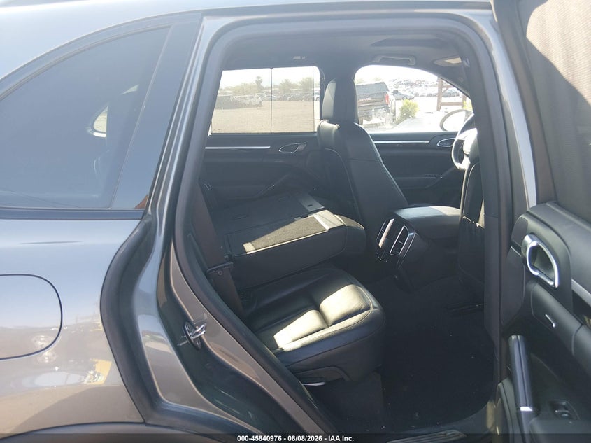 2014 Porsche Cayenne VIN WP1AB2A20ELA56423 IAAI salvage auction — FRONT END, Wait Title, sold $5,700 on 2026-08-27 (photo 8)