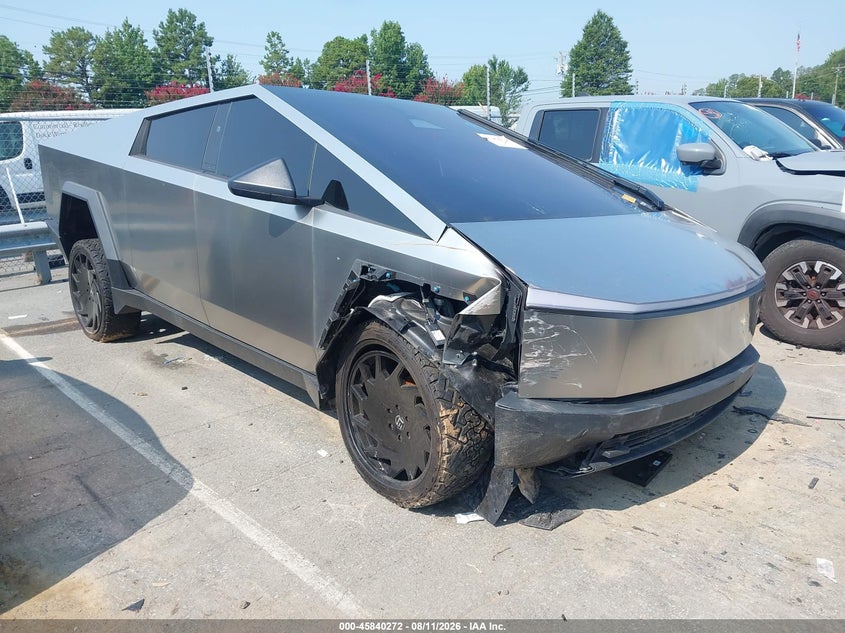 2025 Tesla Cybertruck VIN 7G2CEHED1SA067746 IAAI salvage auction — LEFT FRONT, Salvage (North Carolina), sold $27,500 on 2026-09-17 (photo 1)