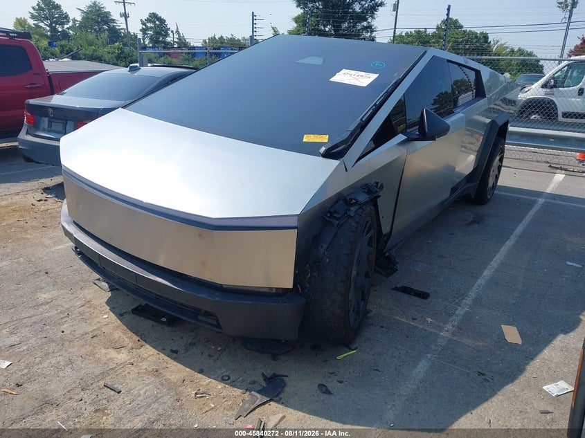 2025 Tesla Cybertruck VIN 7G2CEHED1SA067746 IAAI salvage auction — LEFT FRONT, Salvage (North Carolina), sold $27,500 on 2026-09-17 (photo 2)