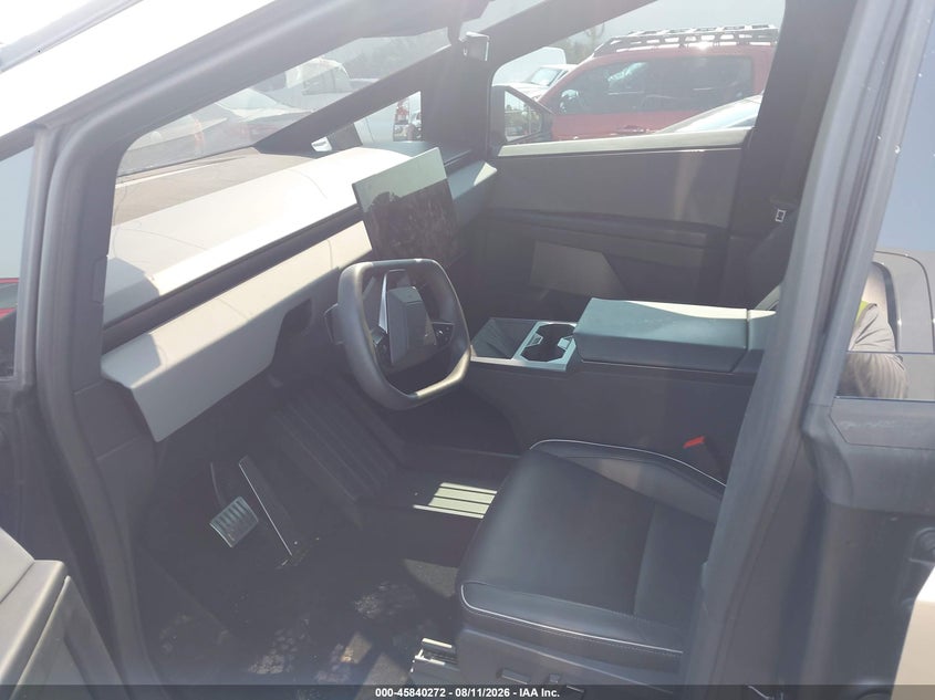 2025 Tesla Cybertruck VIN 7G2CEHED1SA067746 IAAI salvage auction — LEFT FRONT, Salvage (North Carolina), sold $27,500 on 2026-09-17 (photo 5)