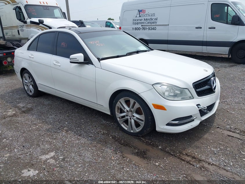 2013 Mercedes-benz C-klasse VIN WDDGF8AB3DG072115 IAAI salvage auction — NORMAL WEAR, Clear (Pennsylvania), sold $800 on 2026-08-19 (photo 1)