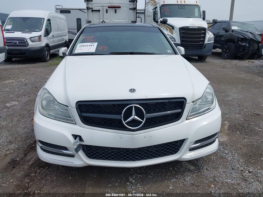 2013 Mercedes-benz C-klasse VIN WDDGF8AB3DG072115 IAAI salvage auction — NORMAL WEAR, Clear (Pennsylvania), sold $800 on 2026-08-19 (photo 6)