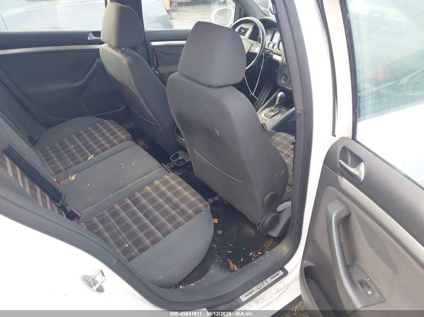 2008 Volkswagen Gti VIN WVWHD71K88W328128 IAAI salvage auction — NORMAL WEAR, Clear (New York), sold $225 on 2026-08-19 (photo 8)