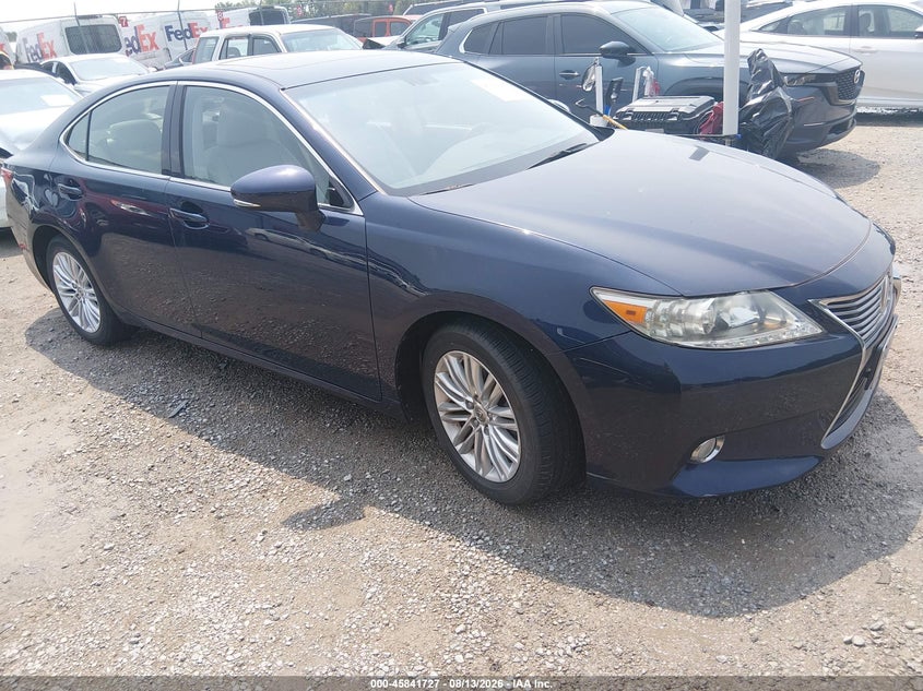2013 Lexus Es 350 VIN JTHBK1GG4D2044099 — IAAI salvage auction photo