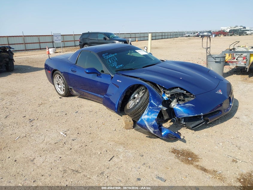 2004 Chevrolet Corvette VIN 1G1YY12S845100607 — IAAI salvage auction photo