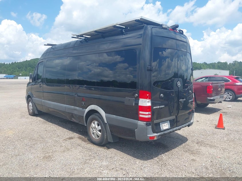 2015 Mercedes-benz Sprinter VIN WDZPE8DC9FP140695 IAAI salvage auction — NORMAL WEAR, Clear (Florida), sold $2,800 on 2026-08-19 (photo 3)