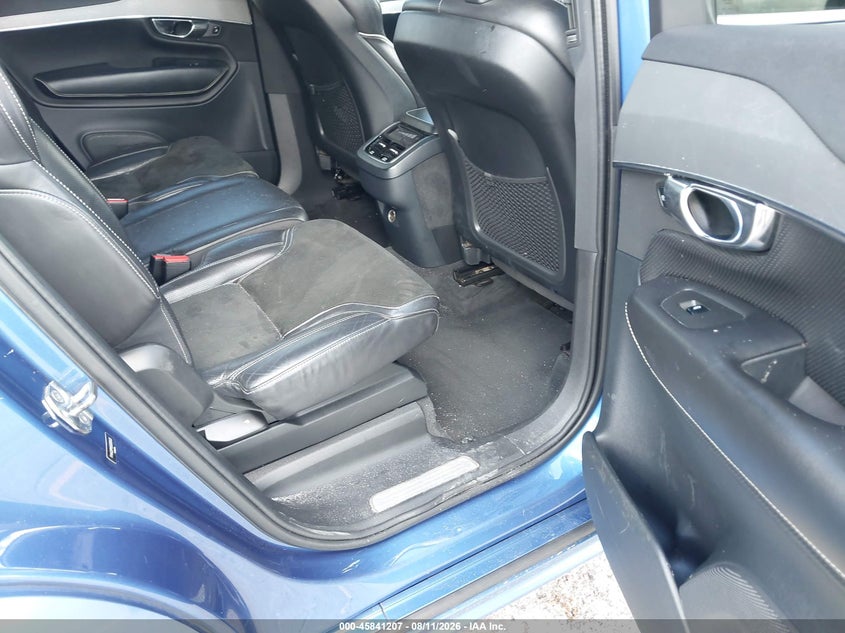 2016 Volvo Xc90 VIN YV4A22PM2G1050435 IAAI salvage auction — NORMAL WEAR, Clear (Florida), sold $3,650 on 2026-08-17 (photo 8)