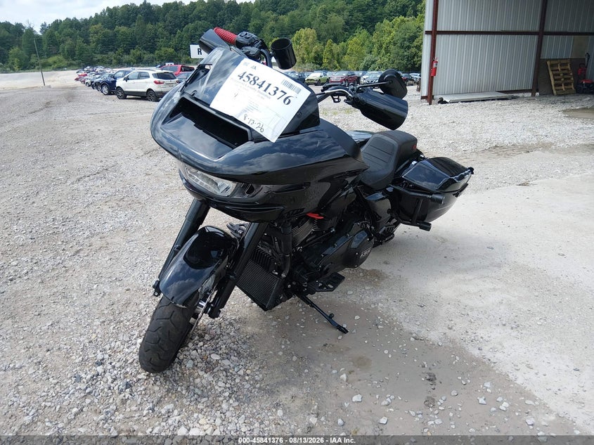 2024 Harley-davidson Road glide VIN 1HD1KH711RB644778 IAAI salvage auction — FRONT & REAR, Salvage (Kentucky), sold $19,050 on 2026-09-02 (photo 2)
