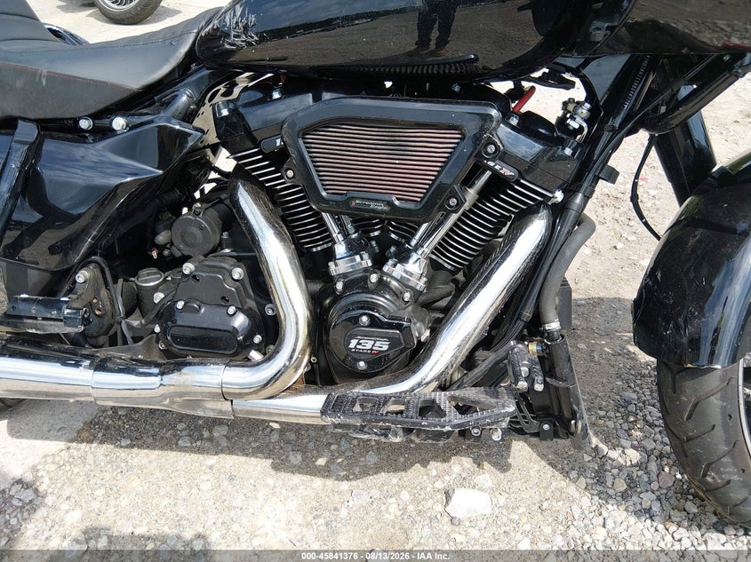 2024 Harley-davidson Road glide VIN 1HD1KH711RB644778 IAAI salvage auction — FRONT & REAR, Salvage (Kentucky), sold $19,050 on 2026-09-02 (photo 8)