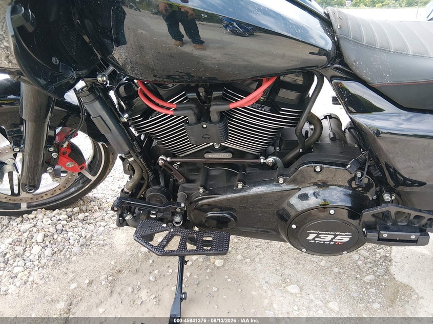 2024 Harley-davidson Road glide VIN 1HD1KH711RB644778 IAAI salvage auction — FRONT & REAR, Salvage (Kentucky), sold $19,050 on 2026-09-02 (photo 9)