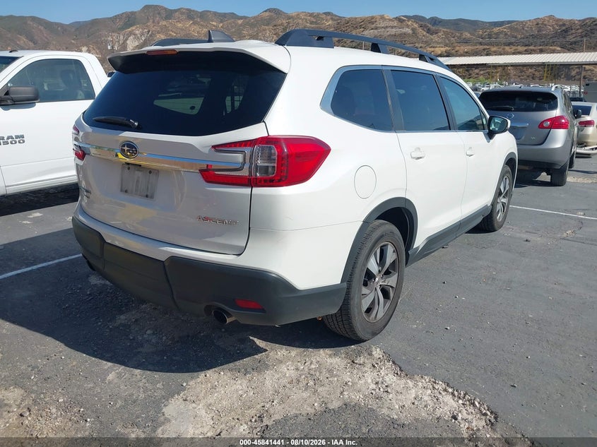2024 Subaru Ascent VIN 4S4WMABDXR3421557 IAAI salvage auction — RIGHT REAR, Clear (California), sold $14,300 on 2026-08-19 (photo 4)