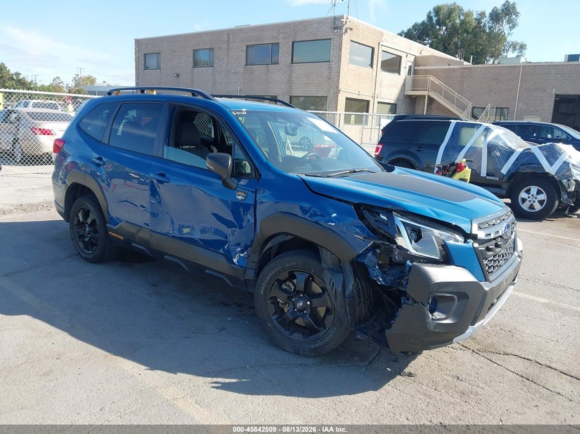 2023 Subaru Forester VIN JF2SKAMC5PH401604 — IAAI salvage auction photo